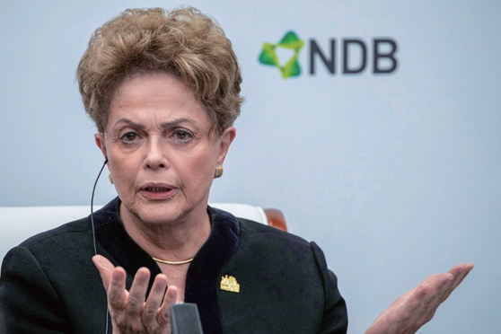 全球经济面临多种挑战：不确定性、危机交织与新开发银行新动态