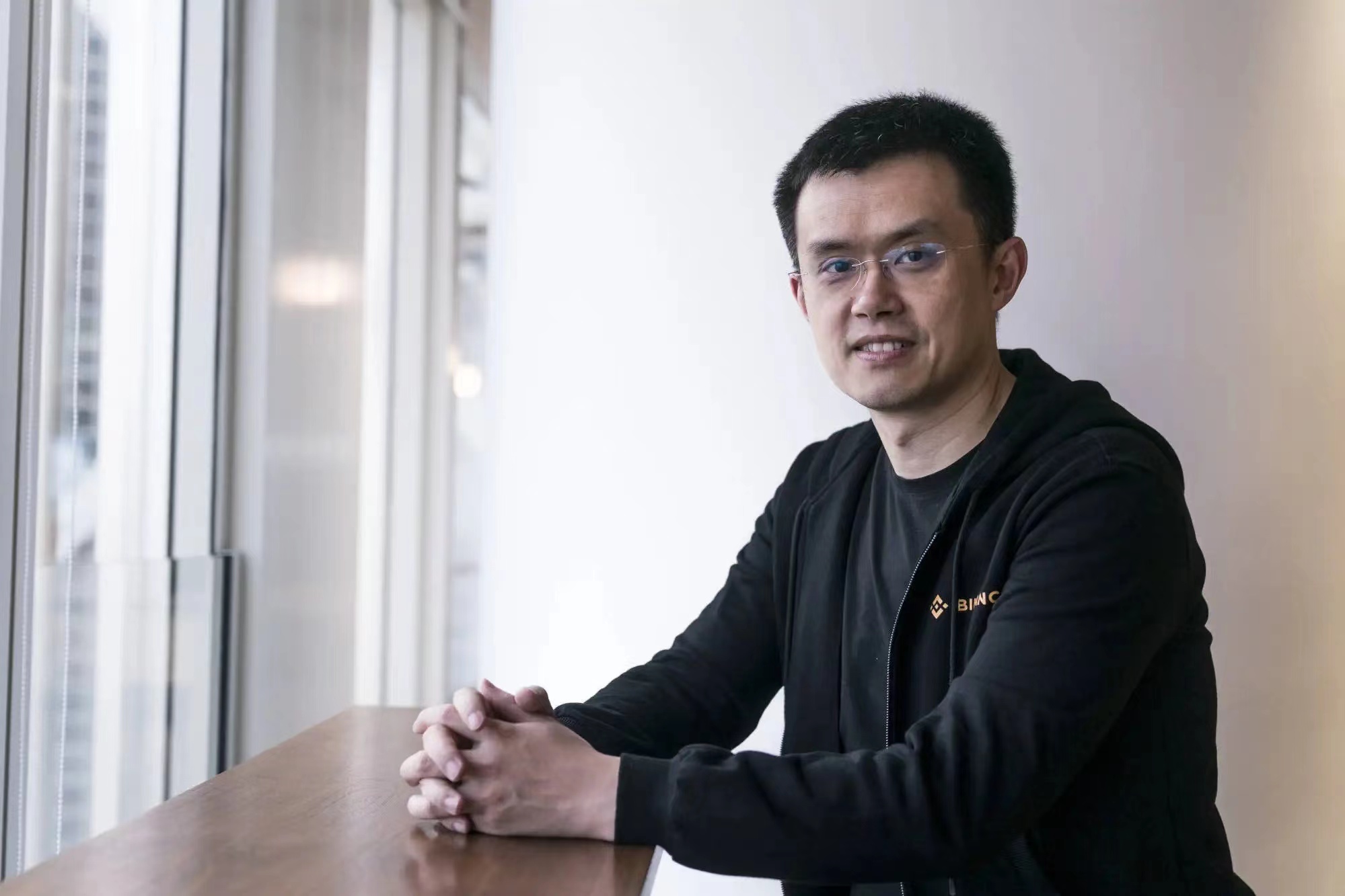 FTX崩溃引发加密货币市场动荡：客户资金安全、监管收紧及市场失灵风险分析