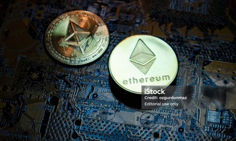 去中心化交易所（DEX）的崛起：未来交易的创新模式与挑战_交易之路如何构建_交易引擎策略