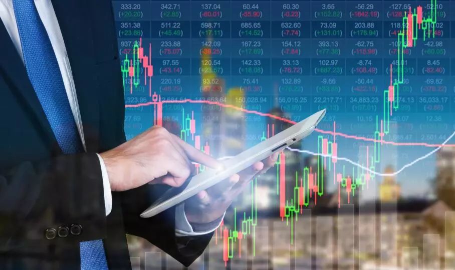 决策行为基础的心理因素_BNB币市场的心理因素：用户行为与投资决策的关系_决策中常见的心理效应是什么