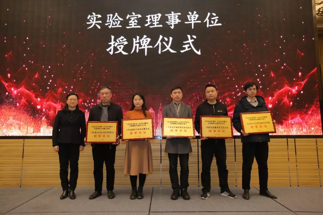 信贷评级和信用等级_信用货币数字货币_分析数字货币在信用评级中的应用：如何增强贷款与金融服务的透明度